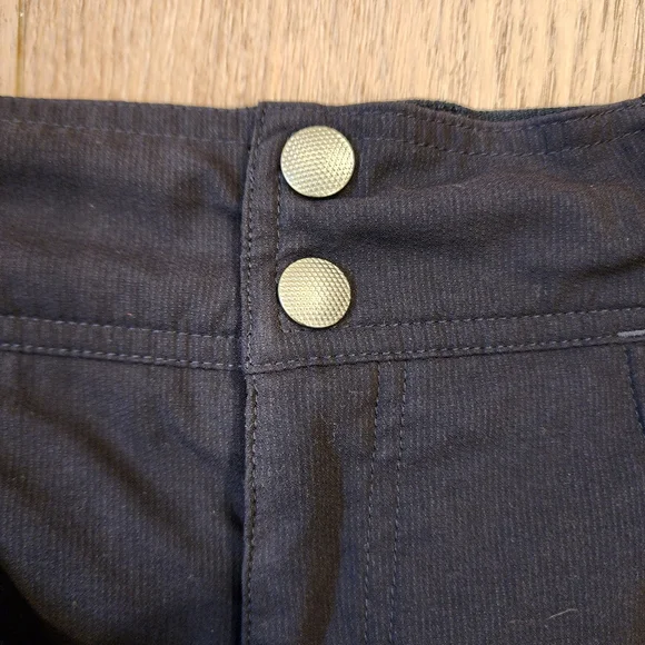 Title Nine Clamber Hiking Shorts Outdoors Camping Travel Black Women's size 6 - Picture 3 of 5